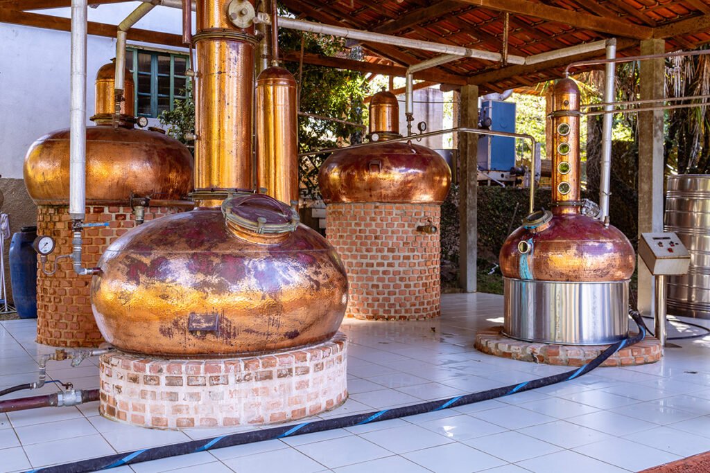 Onde acontece a produção da Cachaça reserva do gerente em Guarapari - Crédito Ciro Trigo