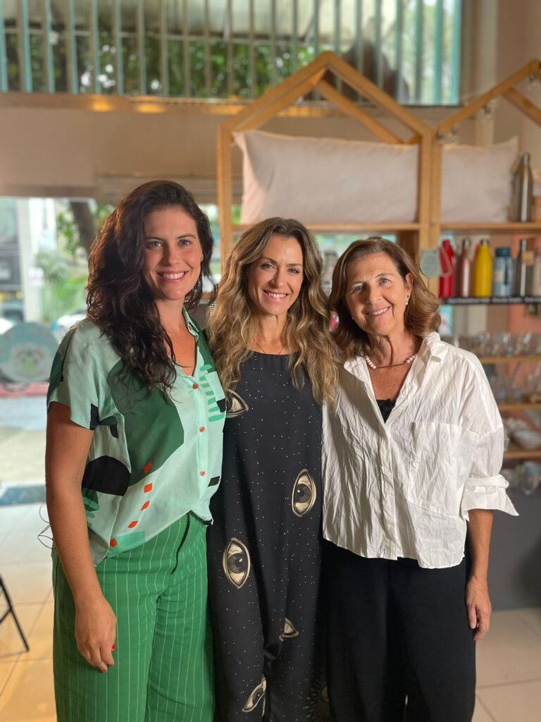 Flávia Dalla com Ivana e Nina Tassis da Fricote - bastidores gravação